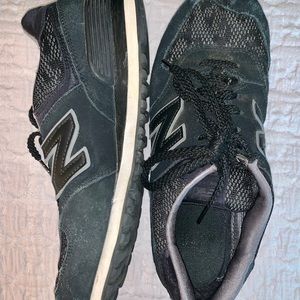 New Balance Sneakers